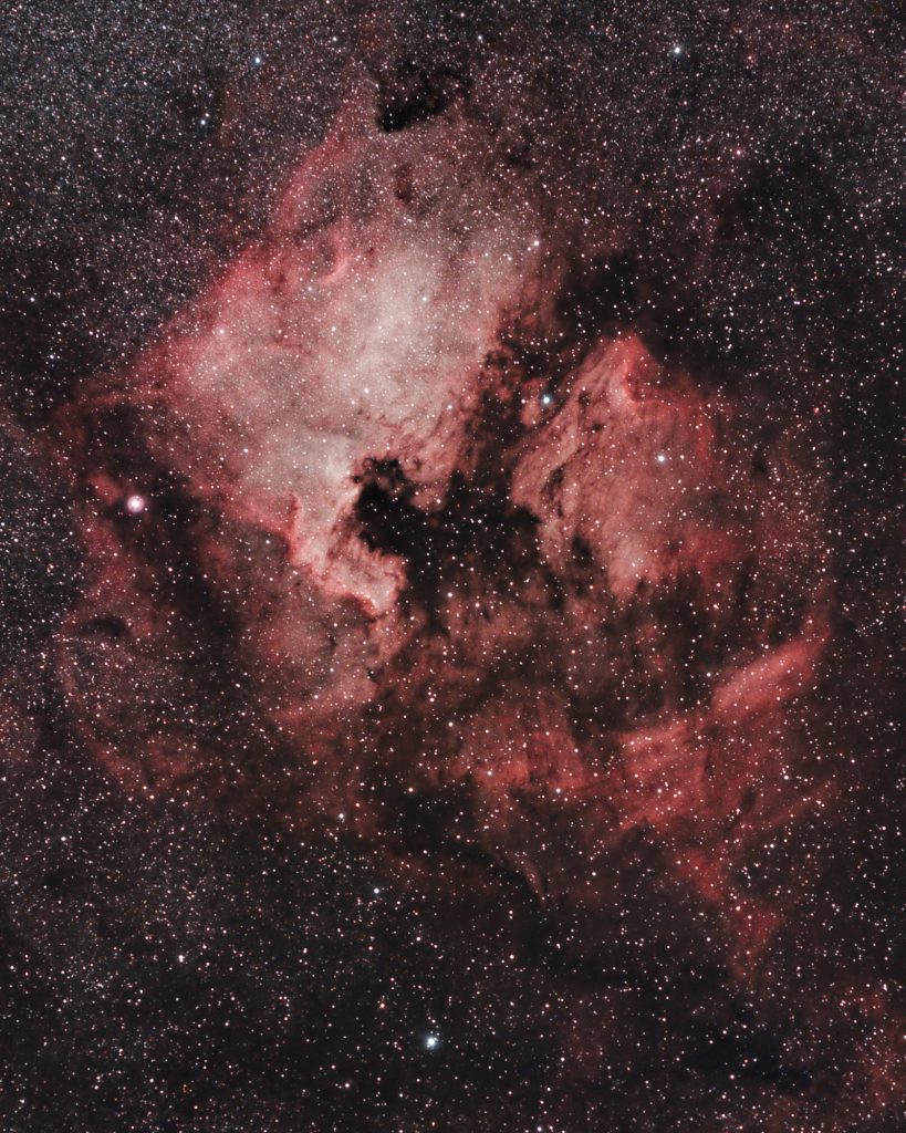 Widefield of North America Nebula and Pelican Nebula